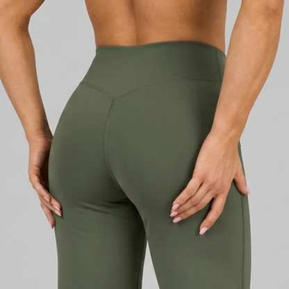 Ascend™ Flare Leggings