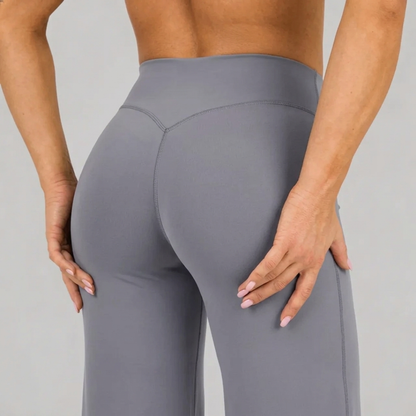 Ascend™ Flare Leggings