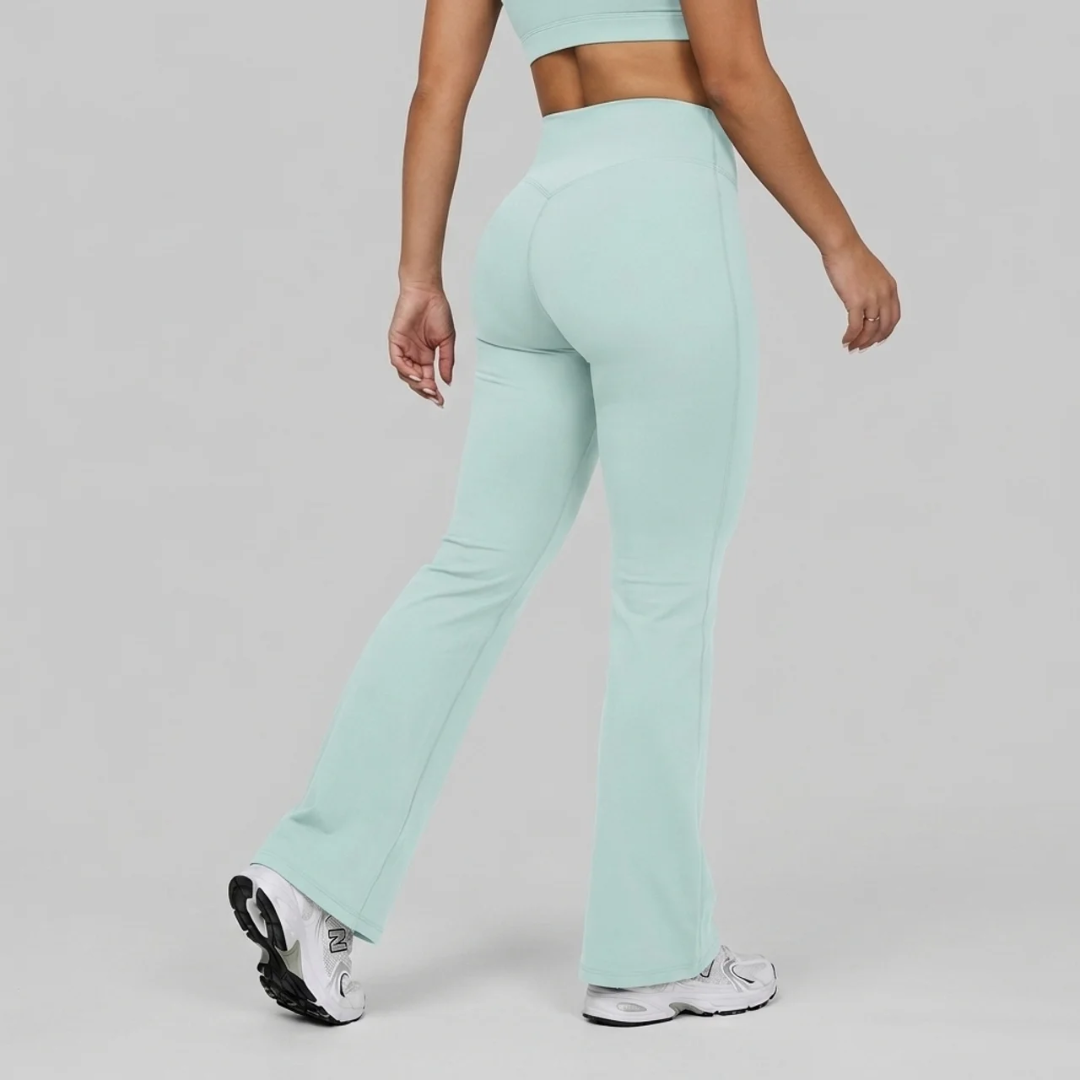 Ascend™ Flare Leggings