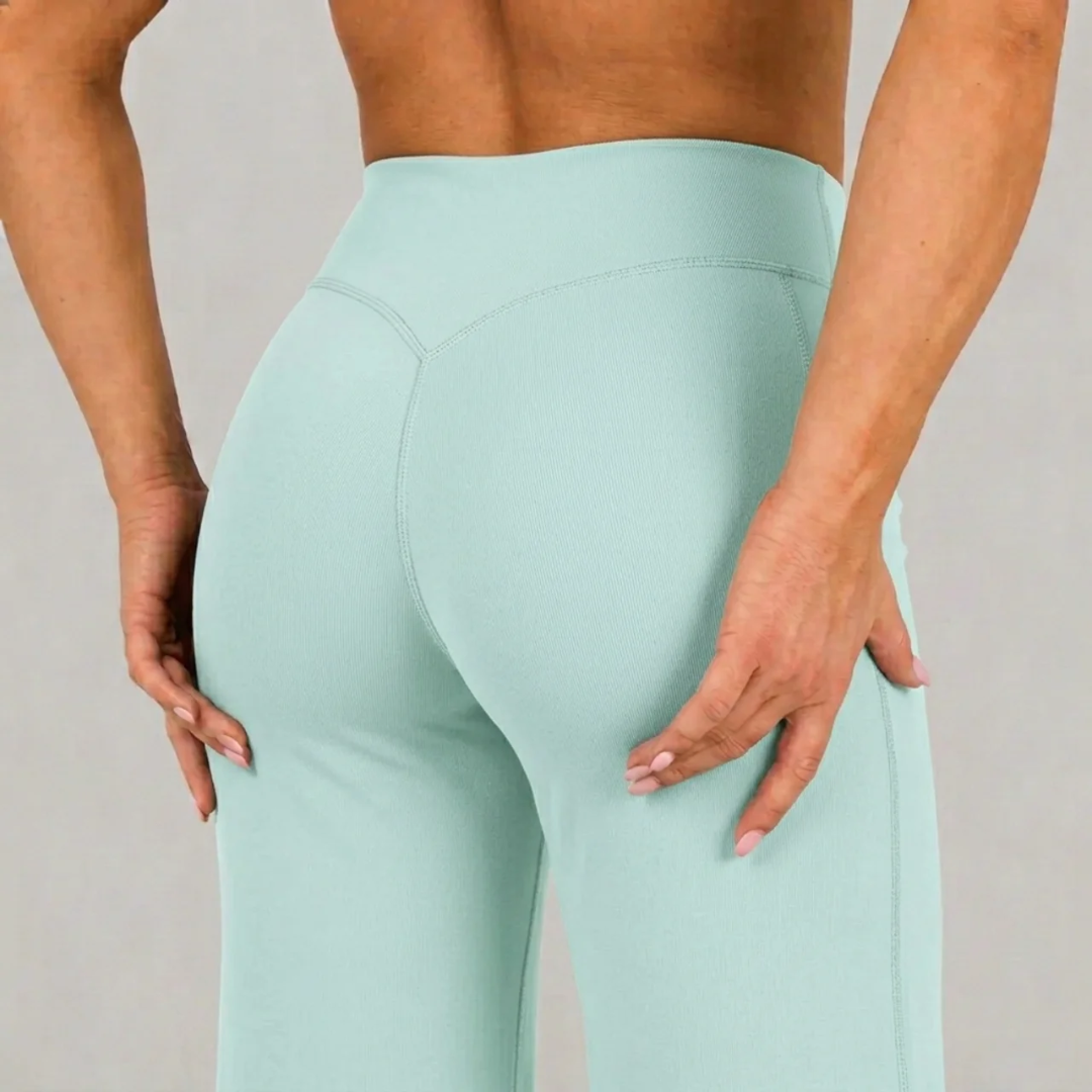 Ascend™ Flare Leggings