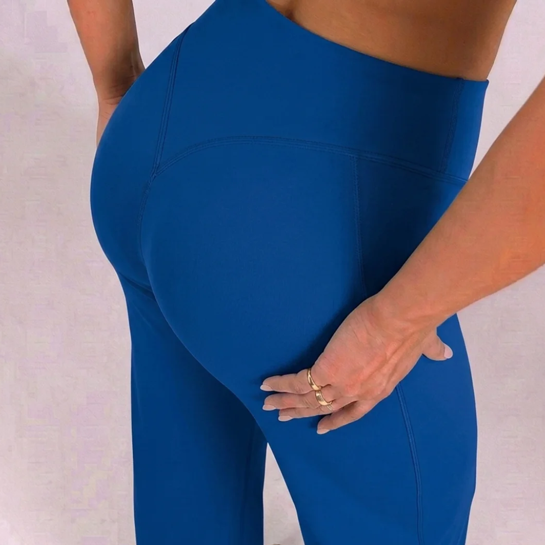Ascend™ Flare Leggings