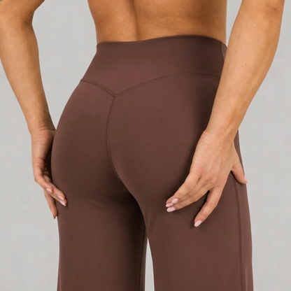 Ascend™ Flare Leggings