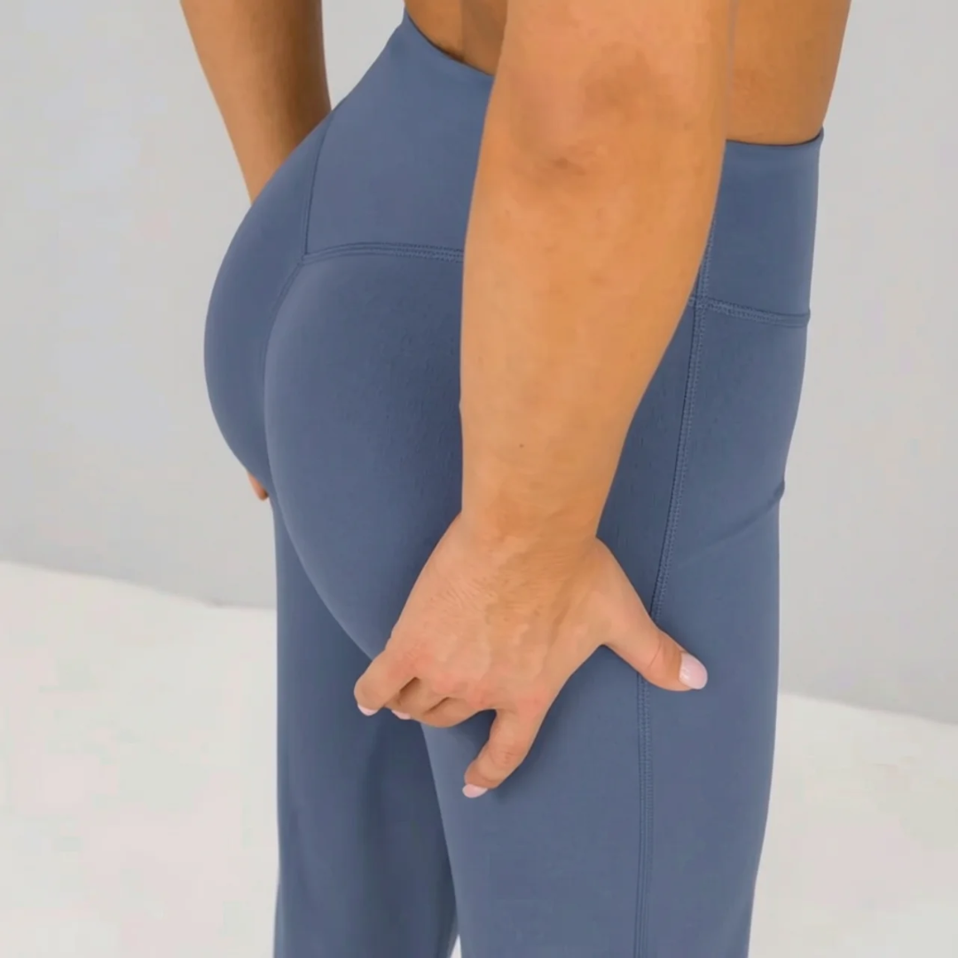 Ascend™ Flare Leggings