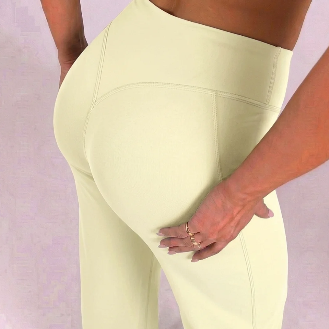Ascend™ Flare Leggings