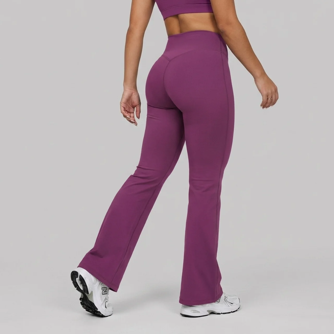 Ascend™ Flare Leggings