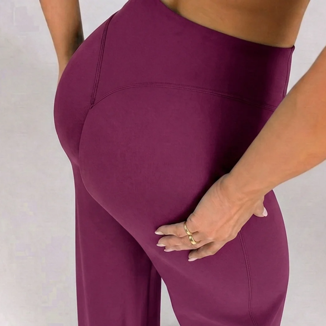 Ascend™ Flare Leggings