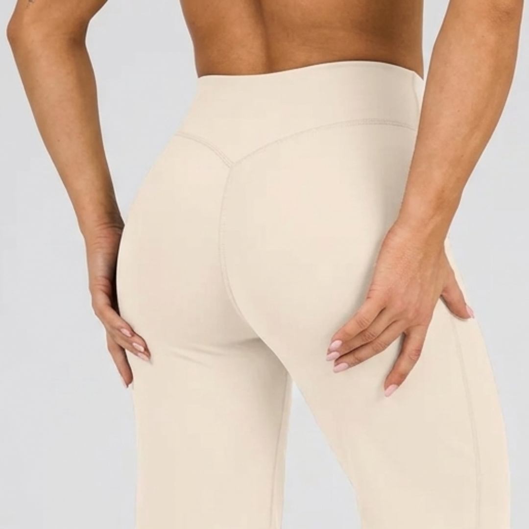 Ascend™ Flare Leggings