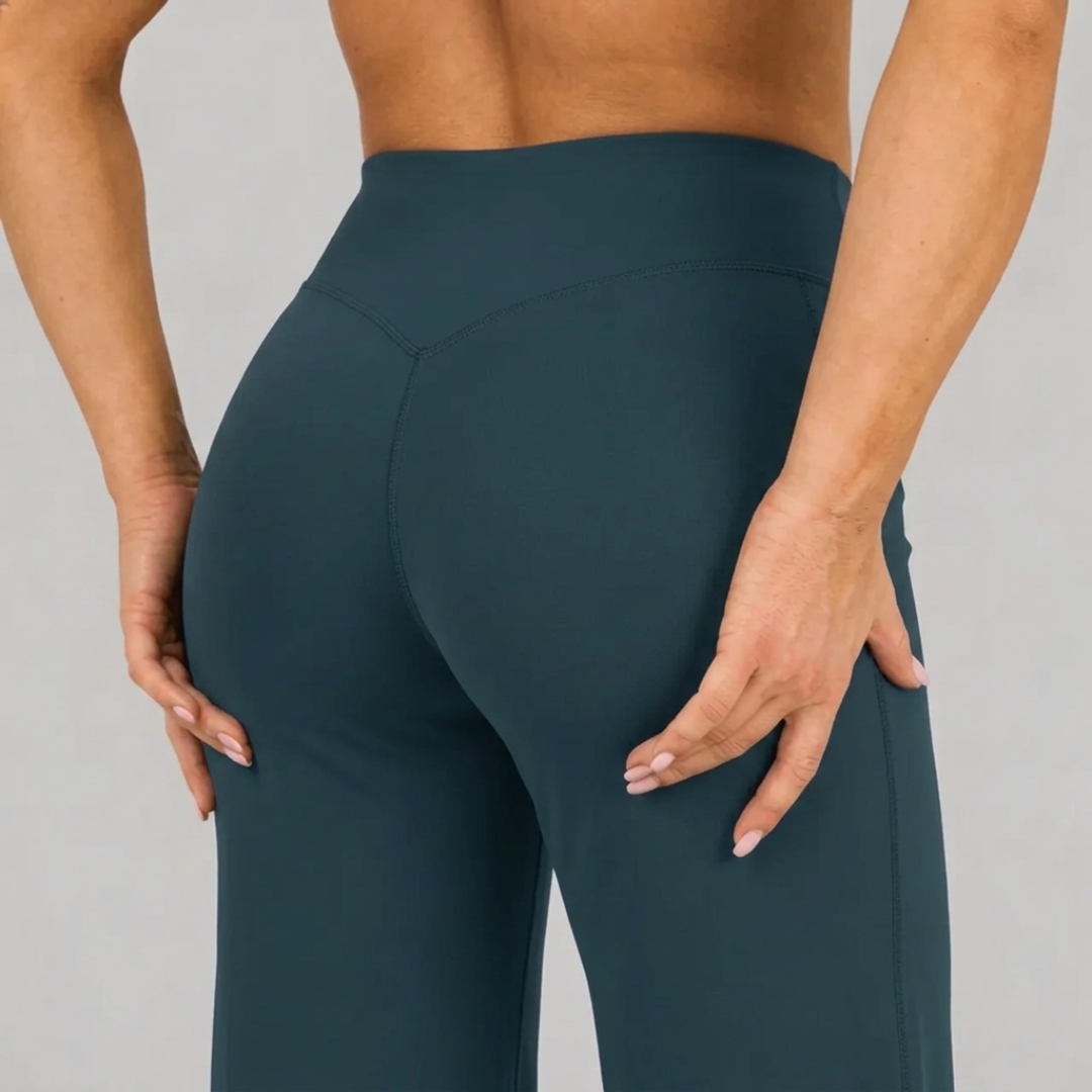 Ascend™ Flare Leggings